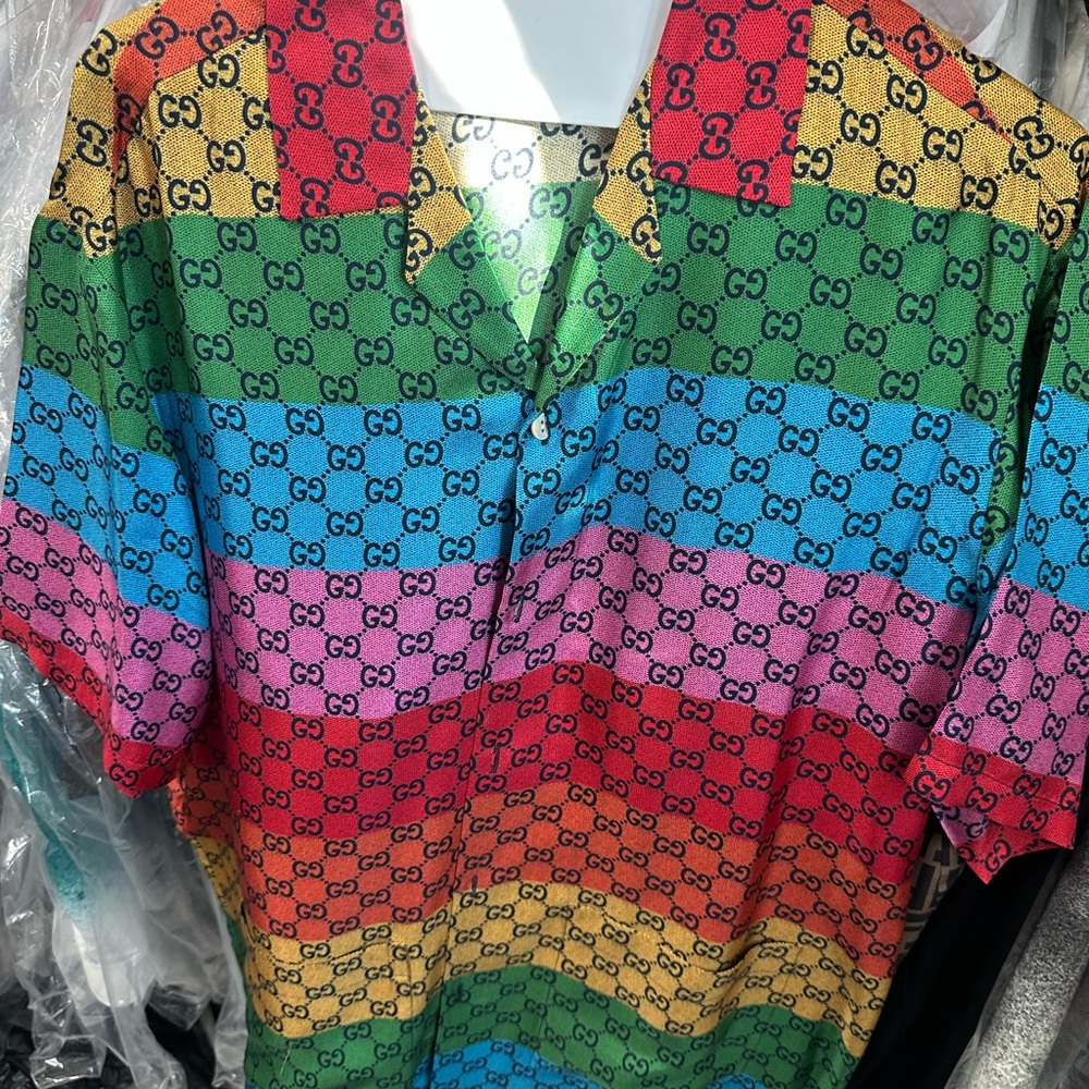 Gucci Rainbow Patterned Men's Shirt - Picture 2 of 8